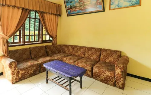 Dharmawati Stay at Surabaya