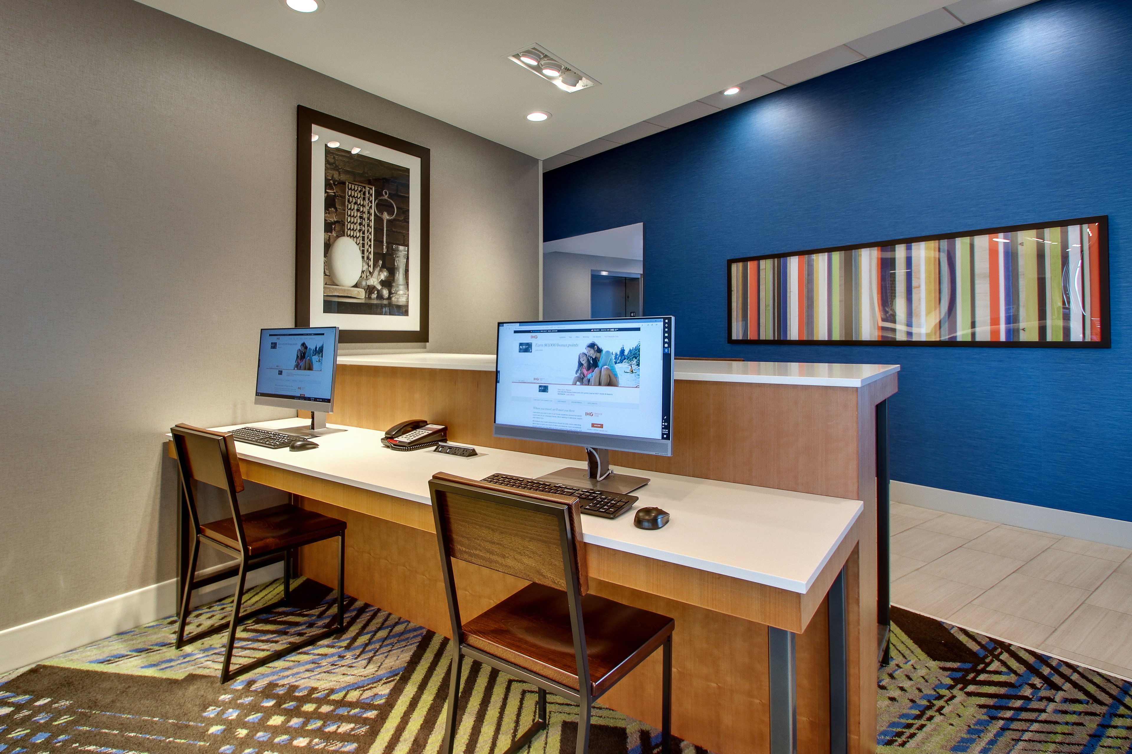 Holiday Inn Express & Suites Findlay North, an Ihg Hotel