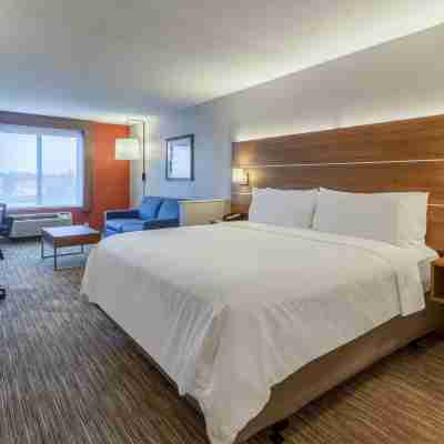 Holiday Inn Express & Suites O'Fallon/Shiloh Rooms