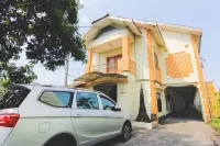 Hotel Bandara Asri Các khách sạn gần Trembesi Komda