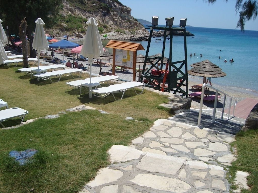 Glicorisa Beach