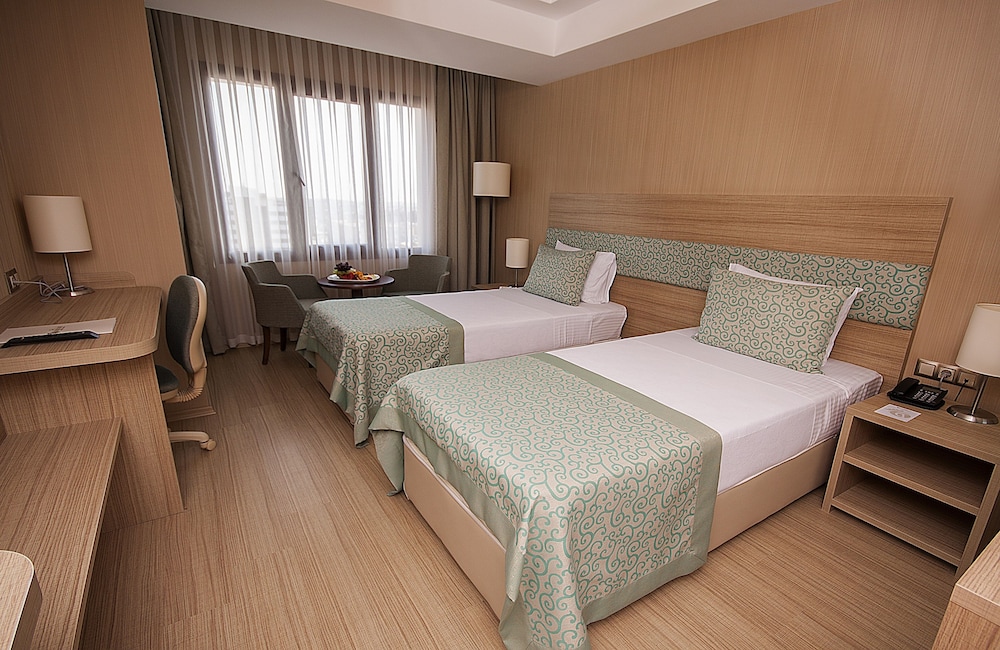 Hotel Golden Way Giyimkent