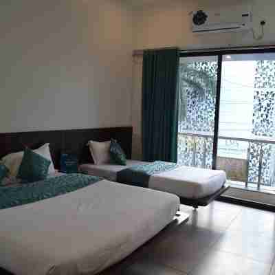 OYO 9938 Hotel Venkateshwara Rooms