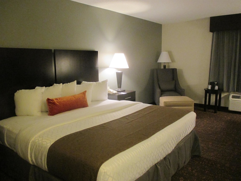 Best Western Plus Omaha Airport Inn