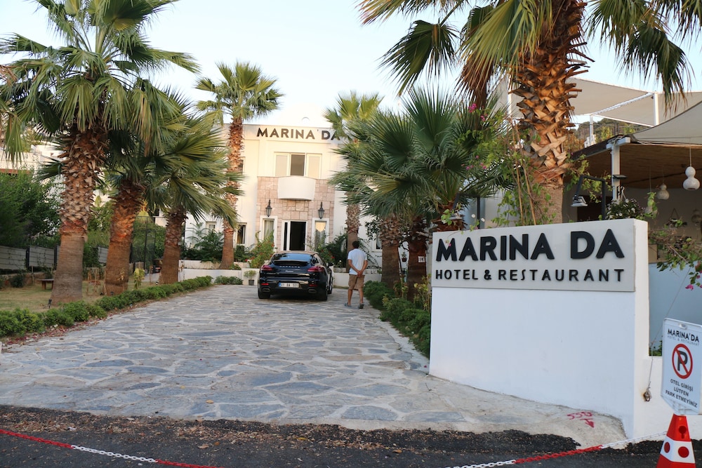 Otel Marinada