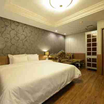 Central Tourist Hotel Rooms