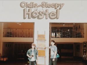 Oldie and Sleepy Hostel