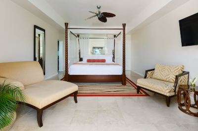 Royal Collection Pool Suite