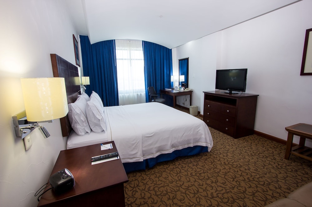 Holiday Inn Express Nuevo Laredo, an Ihg Hotel