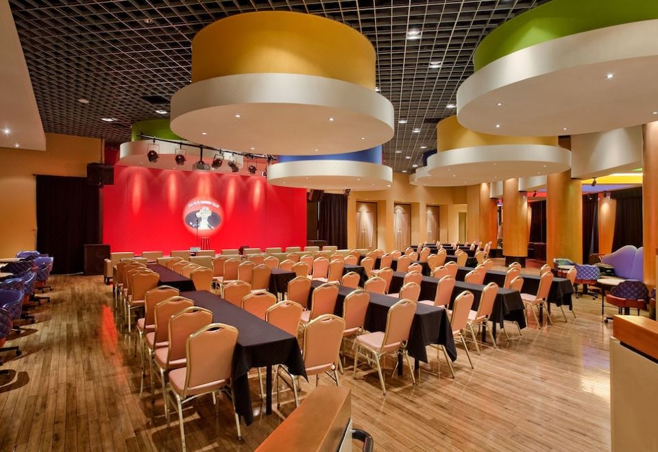 더 올리언스 호텔 & 카지노의 대규모 외관