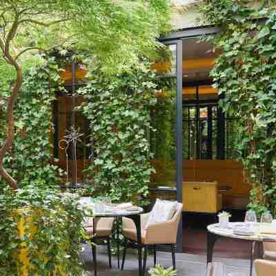 Le Burgundy Paris Hotel Exterior