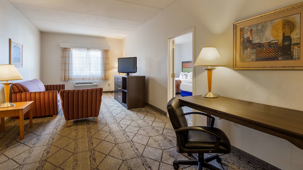 Best Western Plus Newport News