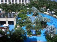 三亚湾皇冠假日度假酒店 - 室外游泳池