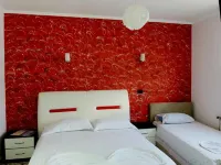 HOTEL ERANDI Hotels in 