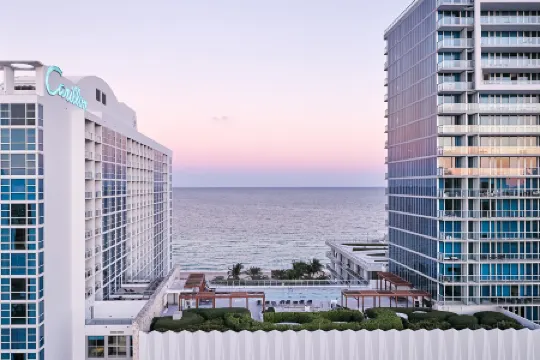 邁阿密海灘卡利倫康體飯店度假村