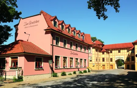 Hotel Zum Gondoliere Отели рядом с достопримечательностью «Pagode»