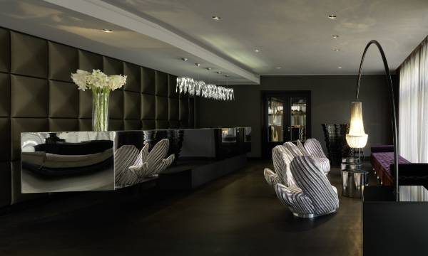 Roomers Frankfurt Central, Autograph Collection