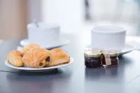 The Originals City Hôtel Chantecler le Mans - breakfast