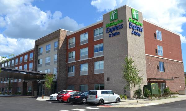 Holiday Inn Express & Suites Goodlettsville N - Nashville by IHG