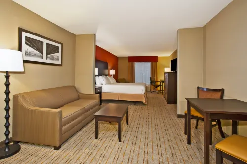Holiday Inn Express & Suites Springfield - Dayton Area Hotels in Cedarville