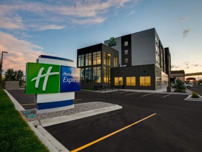 Holiday Inn Express LETHBRIDGE SOUTHEAST by IHG