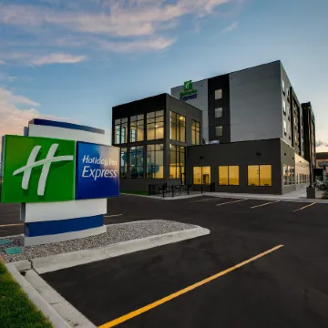 Holiday Inn Express LETHBRIDGE SOUTHEAST by IHG