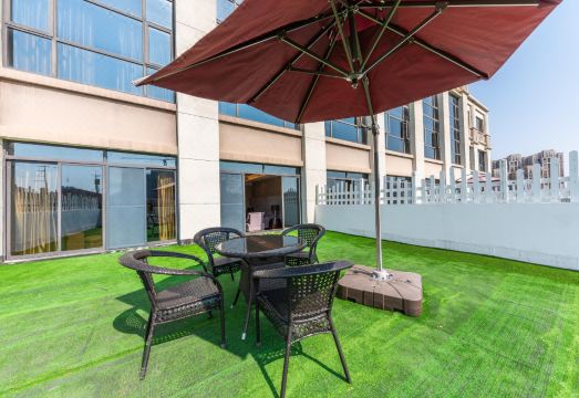 시리 인터내셔널 호텔 주변 강변 경관 이미지