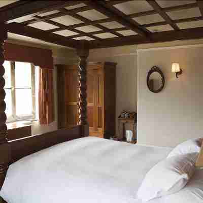 Amberley Inn Rooms