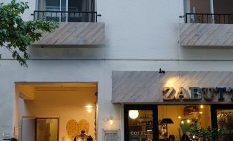 Hostel & Coffee Shop Zabutton