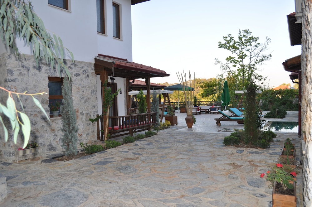 Susam Suites Hotel