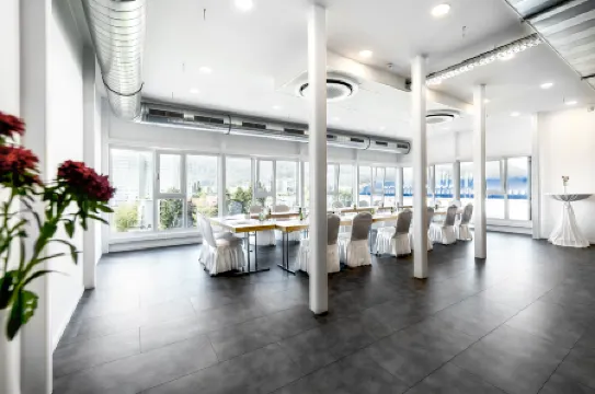 Novapark Flugzeughotel Graz