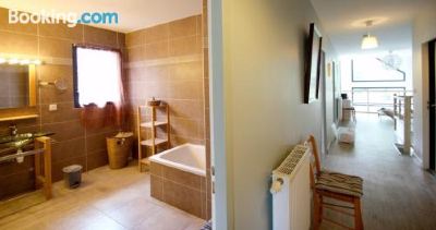 Public Areas #Lemasdoisans au Pied de l'Alpe d'Huez Via Bourg d'Oisans l'Etoile des Glaciers Photo