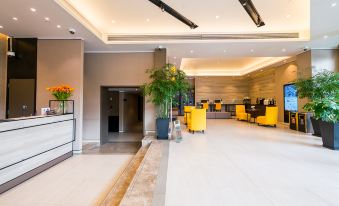 Homeinn Plus Hotel (Shanghai Hongqiao Road Subway Station)