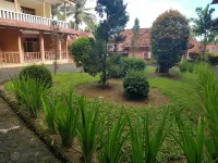 Hotel Pantai Mutiara Hôtels à : Cisolok
