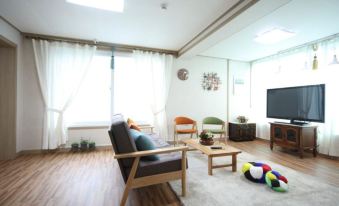 Haeng Gung Chae Guesthouses Suwon