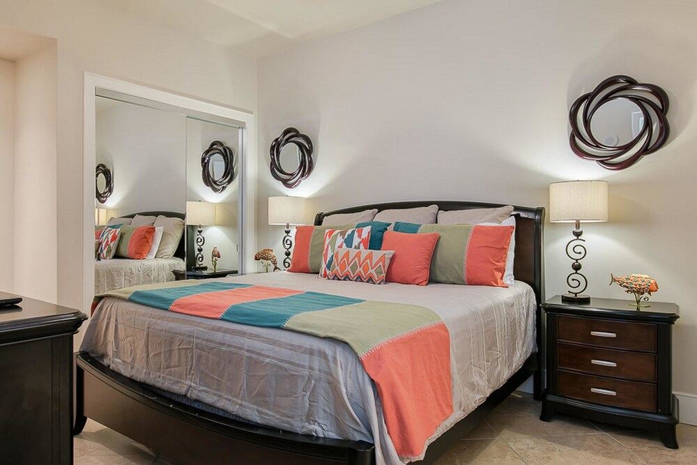 Turquoise Place #C407