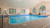 Best Western Plaza Hotel Saugatuck - parking