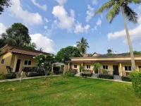 Ser-EN-Dip-I-TY Hotels near Long Beach, Koh Lanta