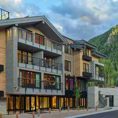 The Sky Residences at W Aspen Hotel Exterior