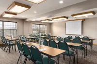 Country Inn & Suites by Radisson, Rochester South, MN
