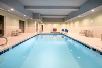Holiday Inn Express & Suites Sterling