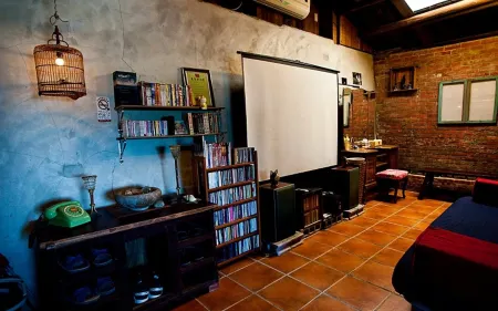 Shabby Home 28 Отели рядом с достопримечательностью «Город Небес»