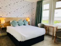 The Clarendon Hotel Hotele w: Heysham