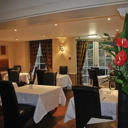 Albany Hotel