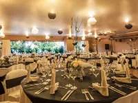 Lancaster House Hotels near Suba