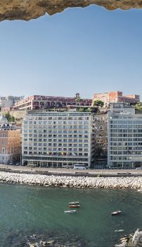 Hotel a Napoli, Molo Pisacane - Prenotazioni a partire da 14EUR | Trip.com