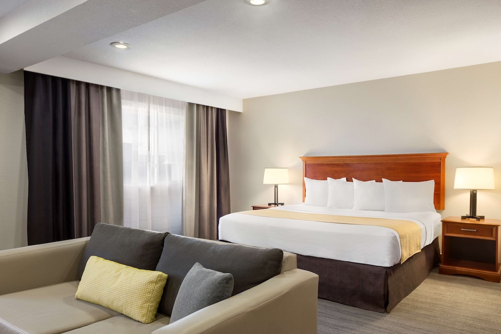 Country Inn & Suites by Radisson, Sidney, NE