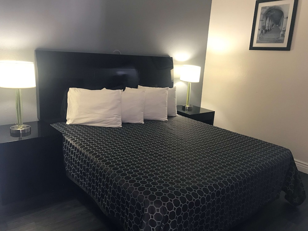 SureStay Hotel by Best Western Buttonwillow