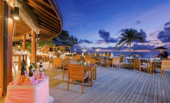 Centara Ras Fushi Resort & Spa Maldives