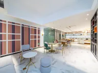 Magnotel (Qinzhou Bay Square east railstation hotel) Hotéis em Qinzhou